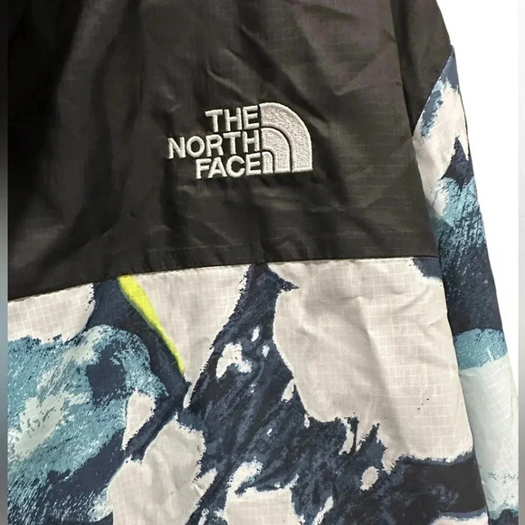 The North Face Men's Printed Flyweight 2.0 Hooded Full Zip Windbreaker - Picture 4 of 5